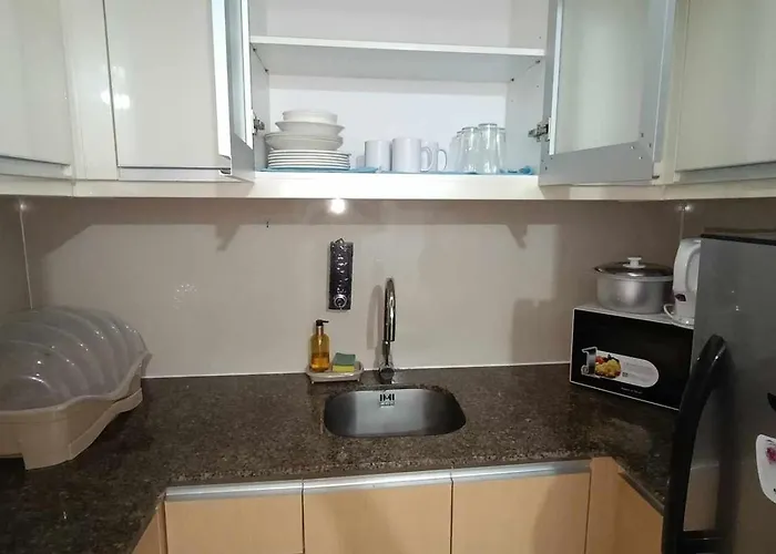 81 Newport Boulevard Across Airport Naia T3 Apartamento